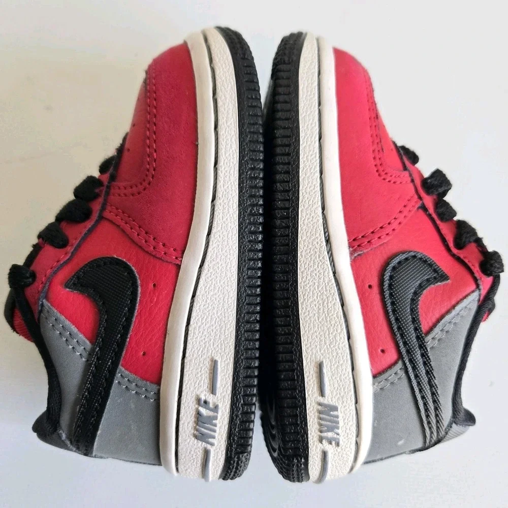 Nike pre owned
